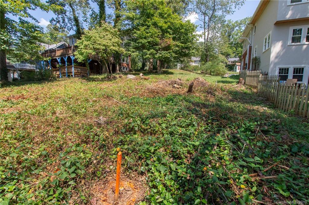 39 Winthrop Road, Unit 1 Asheville, NC 28806 - Photo 4 of 9 Gallery Image 4