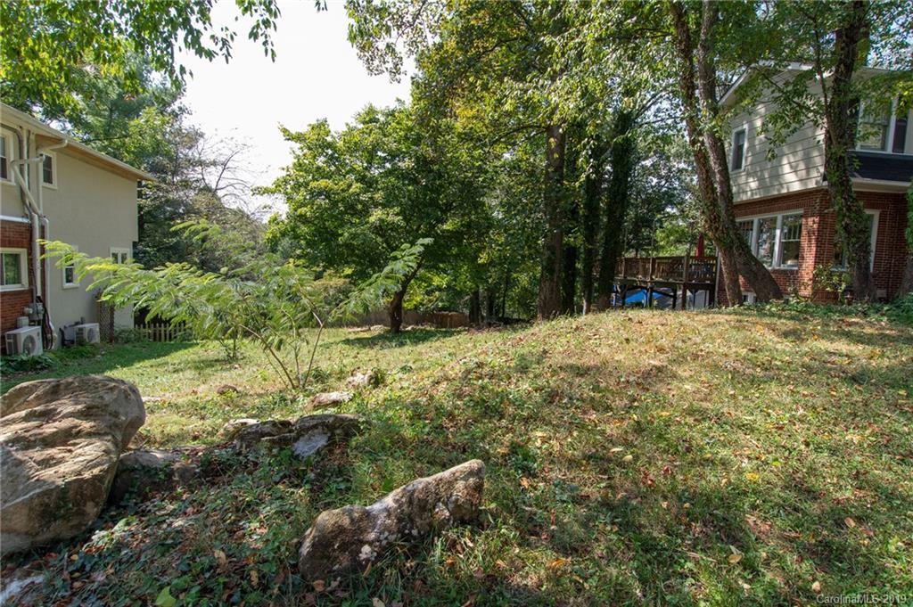 39 Winthrop Road, Unit 1 Asheville, NC 28806 - Photo 6 of 9 Gallery Image 6