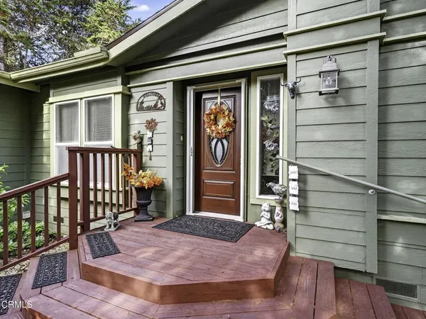 a view of outdoor space deck and deck