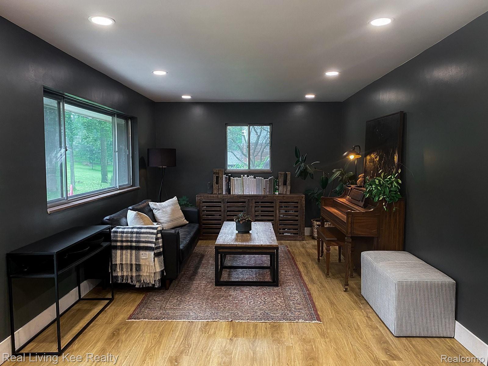 1744 Crooks Road Rochester, MI 48309 - Photo 10 of 34 1744 Crooks Rd-FR.jpg