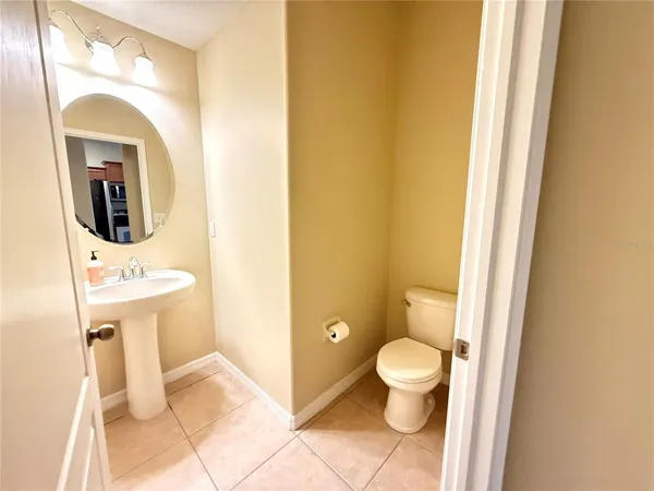 $2,400 | 11064 Savannah Landing Circle, Orlando, FL 32832