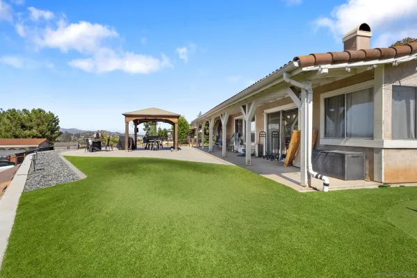 $879,000 | 1429 Archwood Place, Escondido, CA 92026