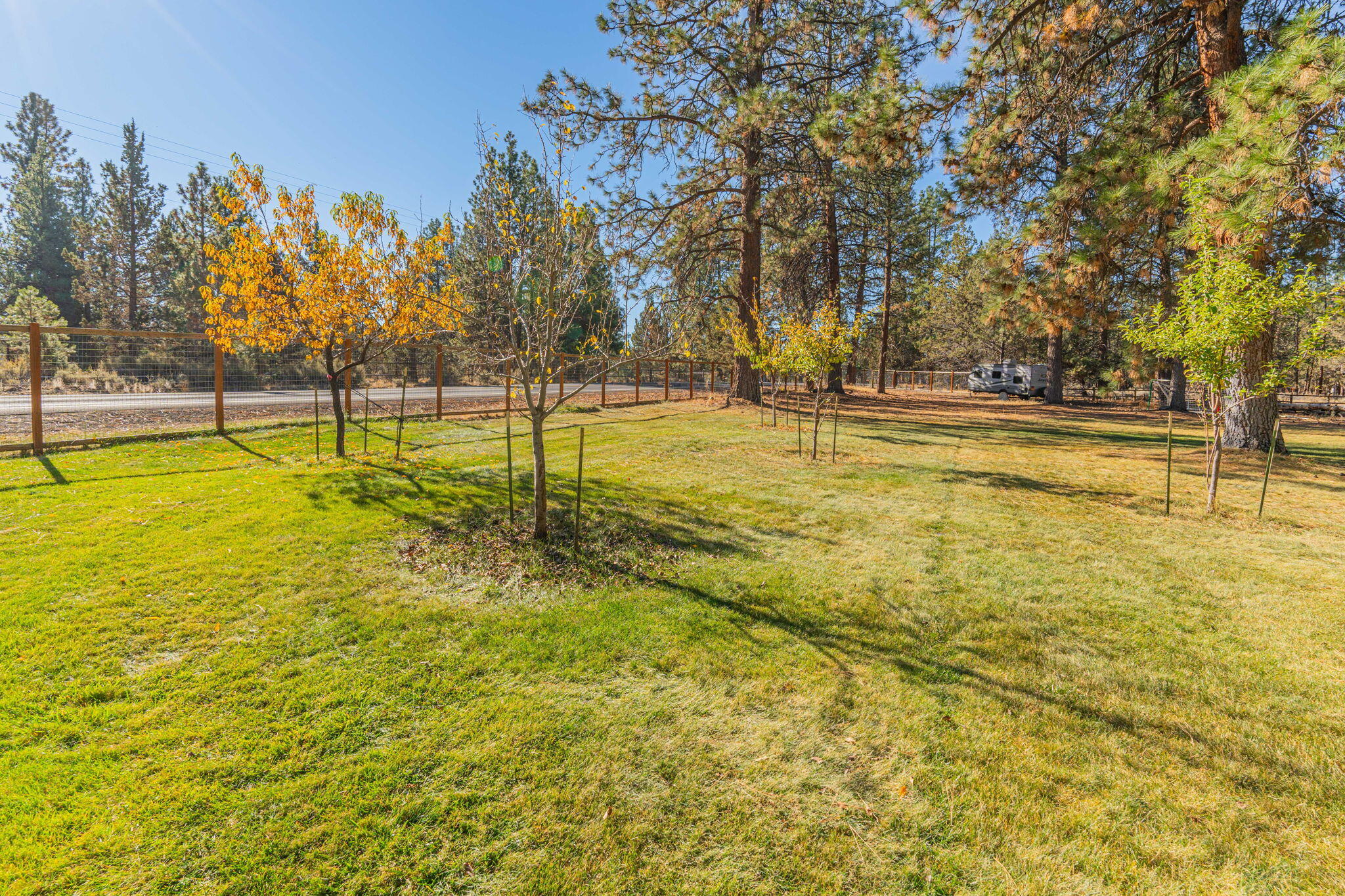 63525 Johnson Road Bend, OR 97703 - Photo 53 of 66 19-web-or-mls-Riley-Visuals-19