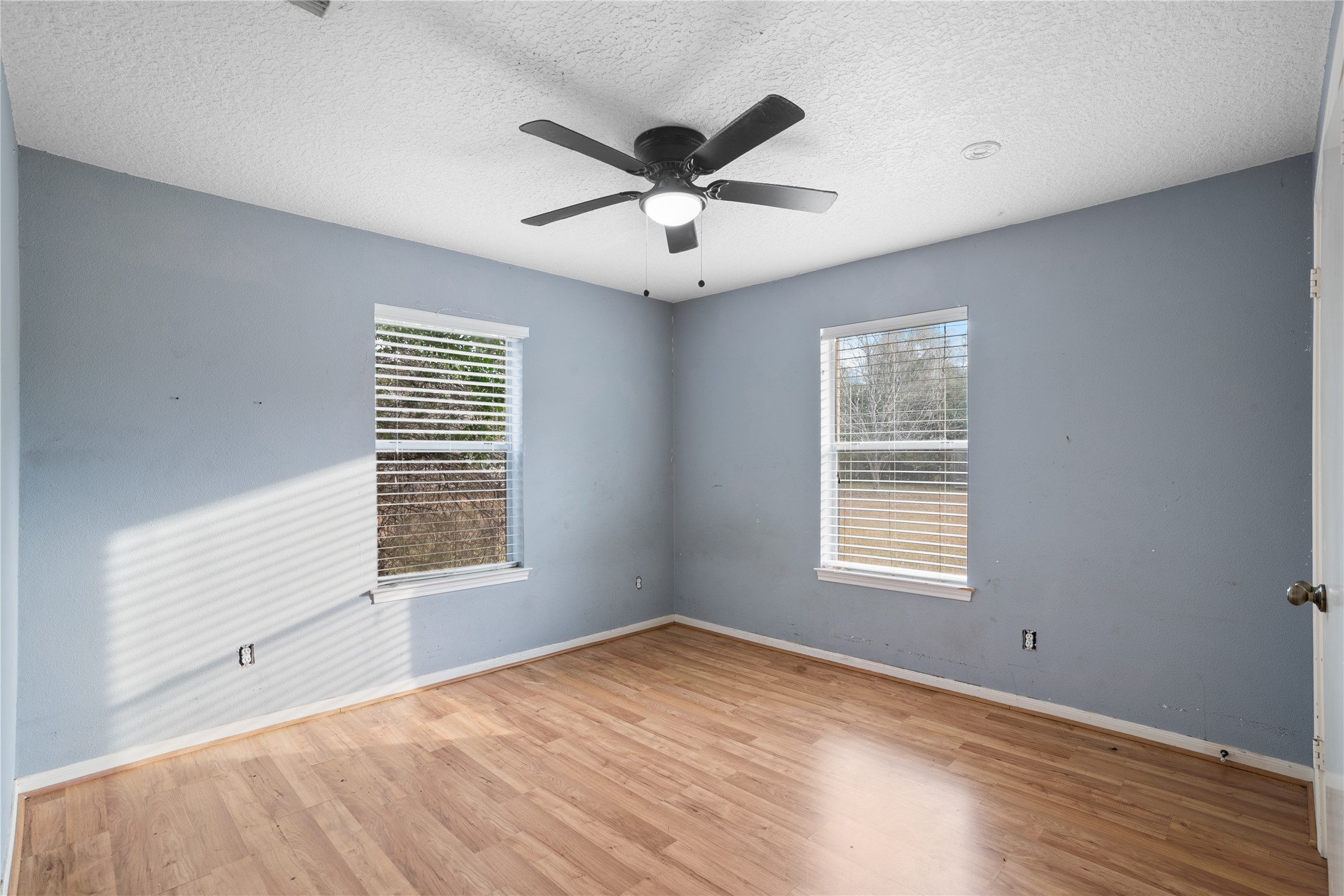 18914 Hamish Road Tomball, TX 77377 - Photo 29 of 39 a view of an empty room with a window