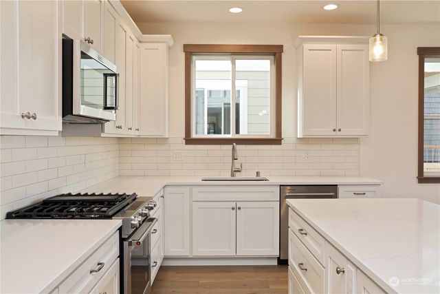 $720,000 | 5036 Eagle Ridge Drive, Freeland, WA 98249