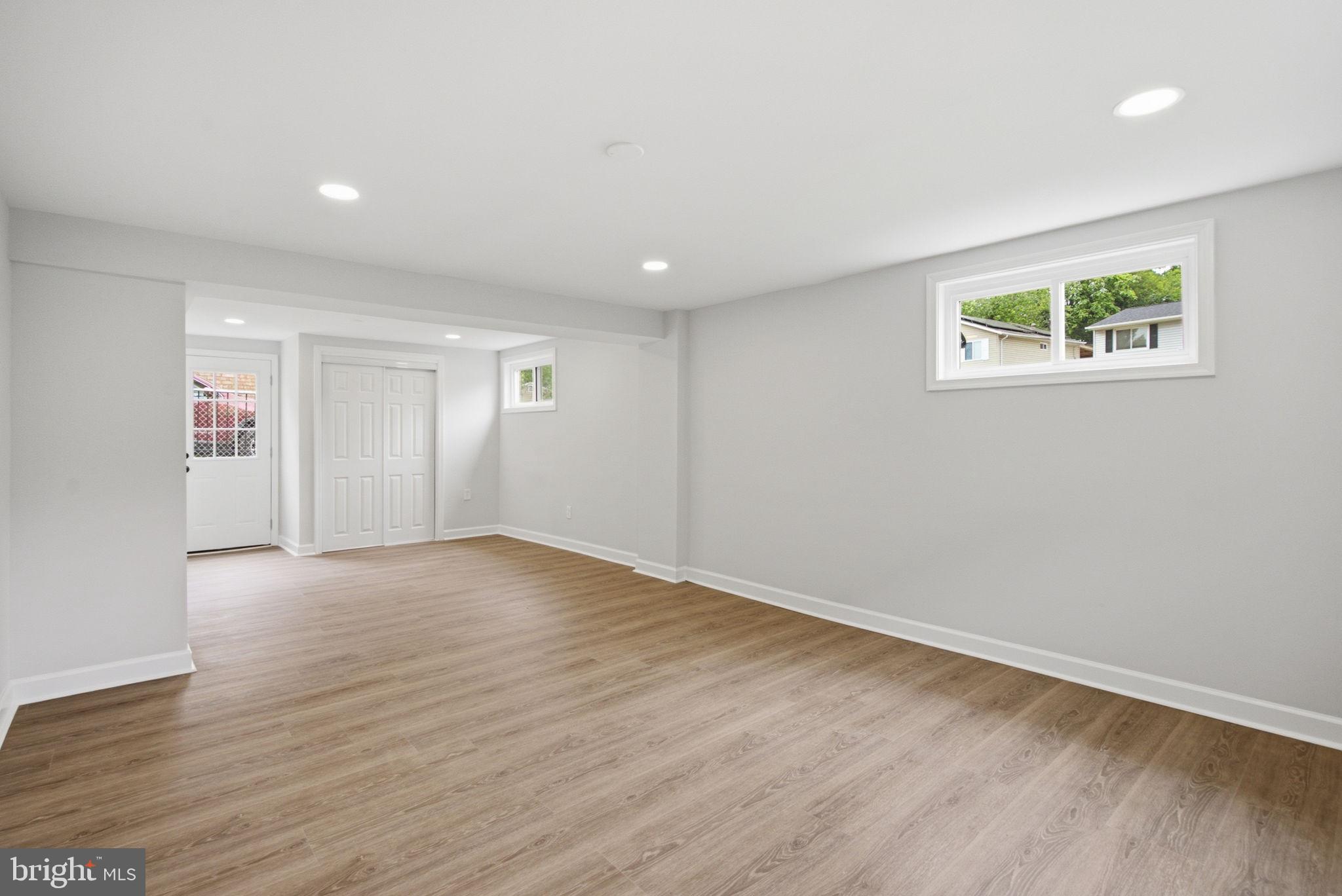 6615 Valley Park Road Capitol Heights, MD 20743 - Photo 21 of 25 Bright and airy versatile space.