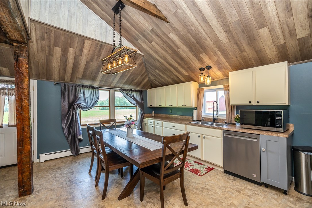 2187 Barclay Messerly Road Southington, OH 44470 - Photo 5 of 35