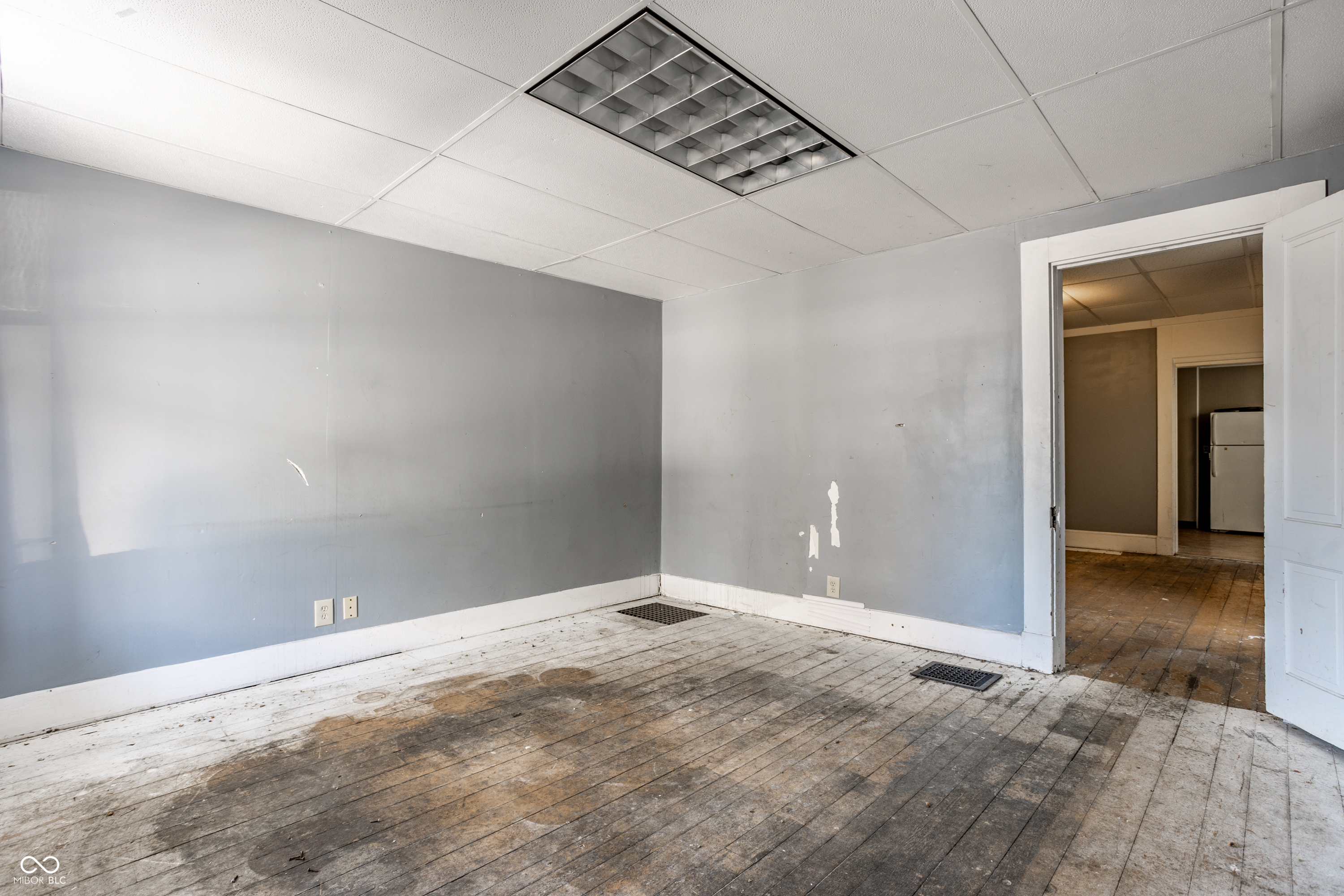 1039 High Street Indianapolis, IN 46225 - Photo 13 of 24