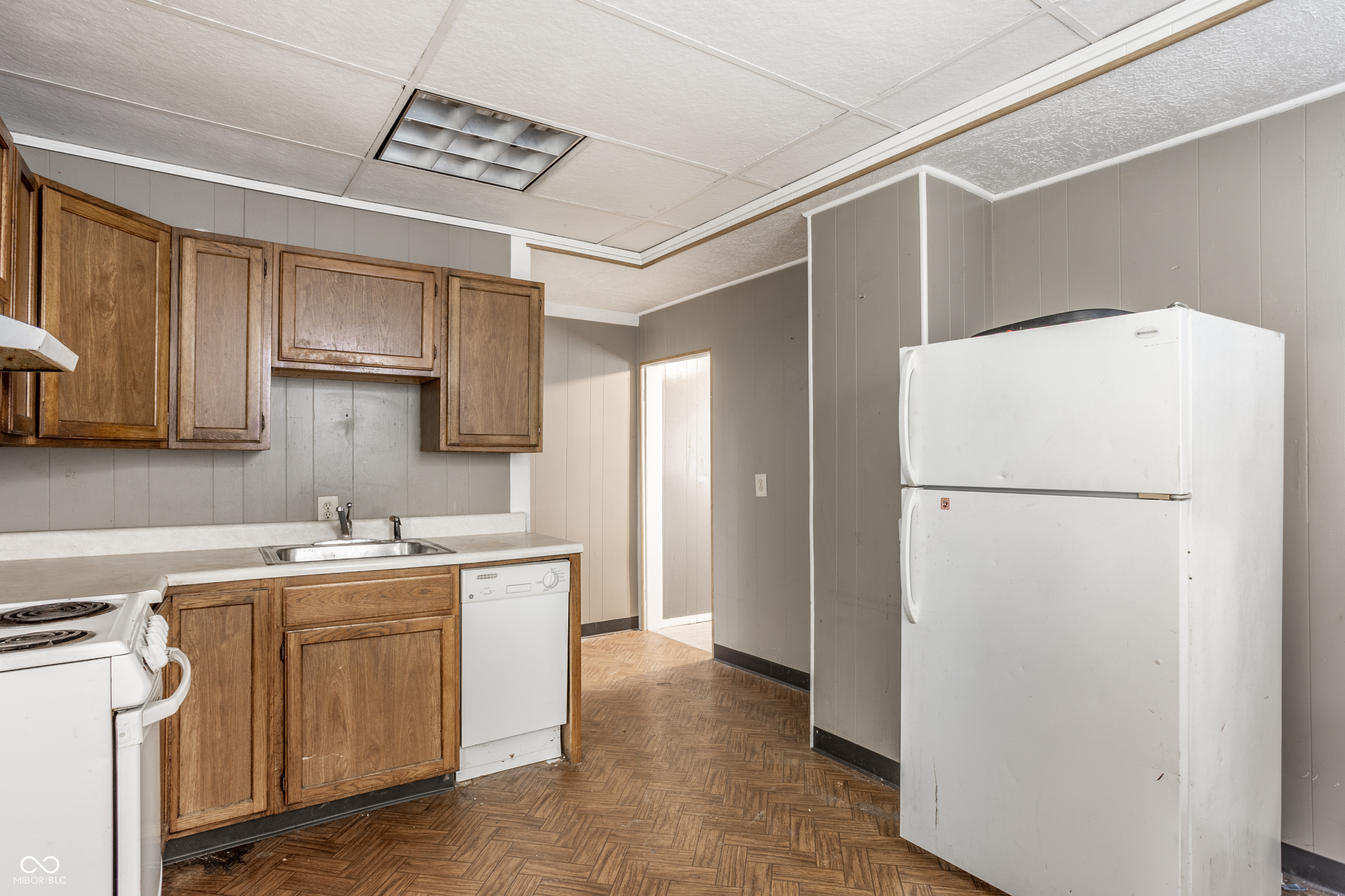 1039 High Street Indianapolis, IN 46225 - Photo 8 of 24