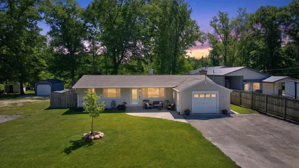 $228,000 | 569 Round Lake Drive, Michigan Center, MI 49254
