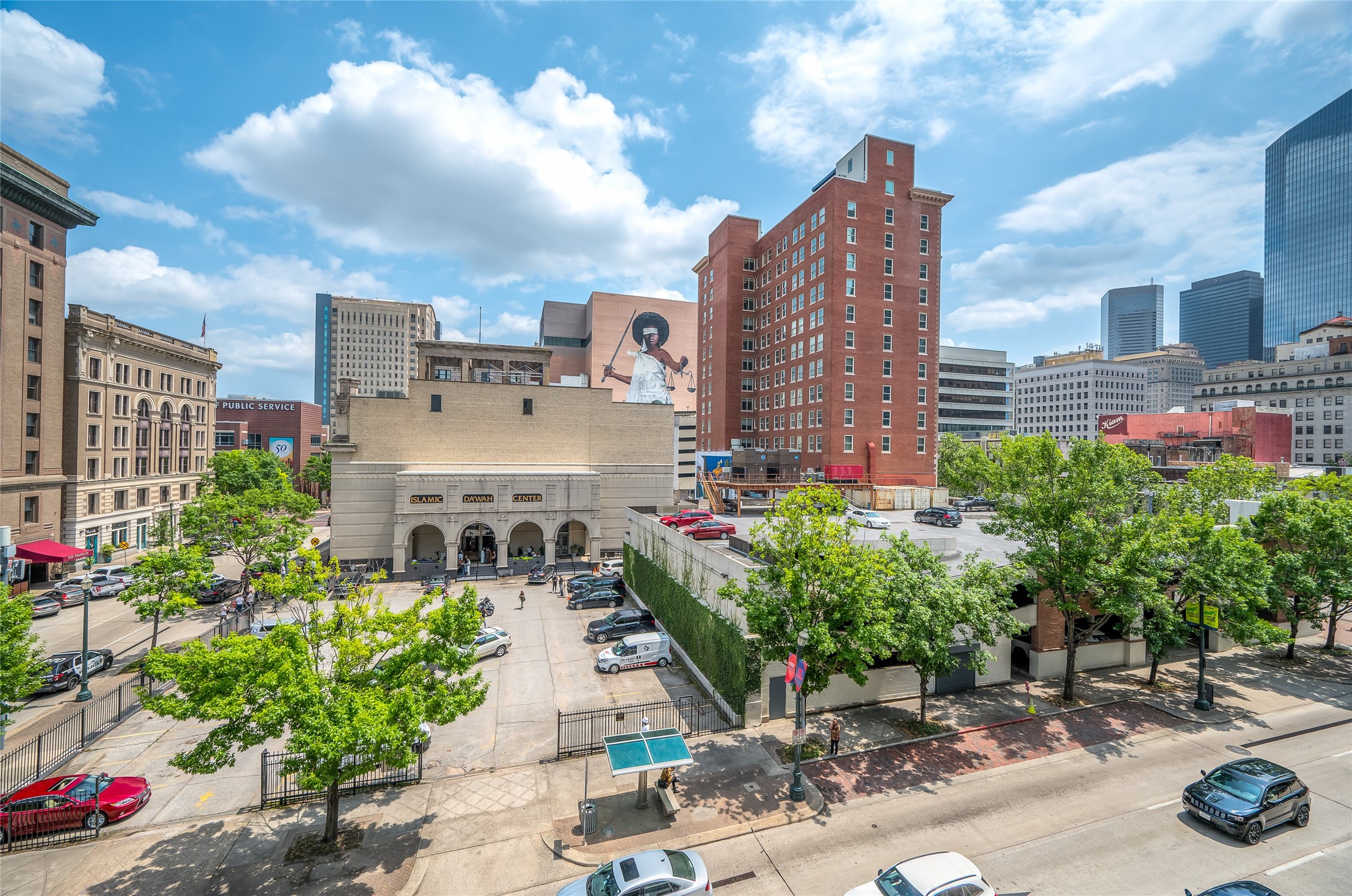 204 Travis Street, Unit 4A Houston, TX 77002 - Photo 20 of 34 a aerial view of a multi story building