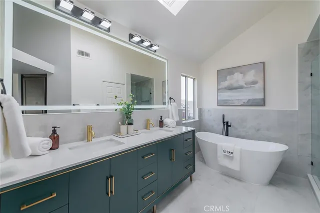 $999,999 | 1435 Highpoint Street, Upland, CA 91784