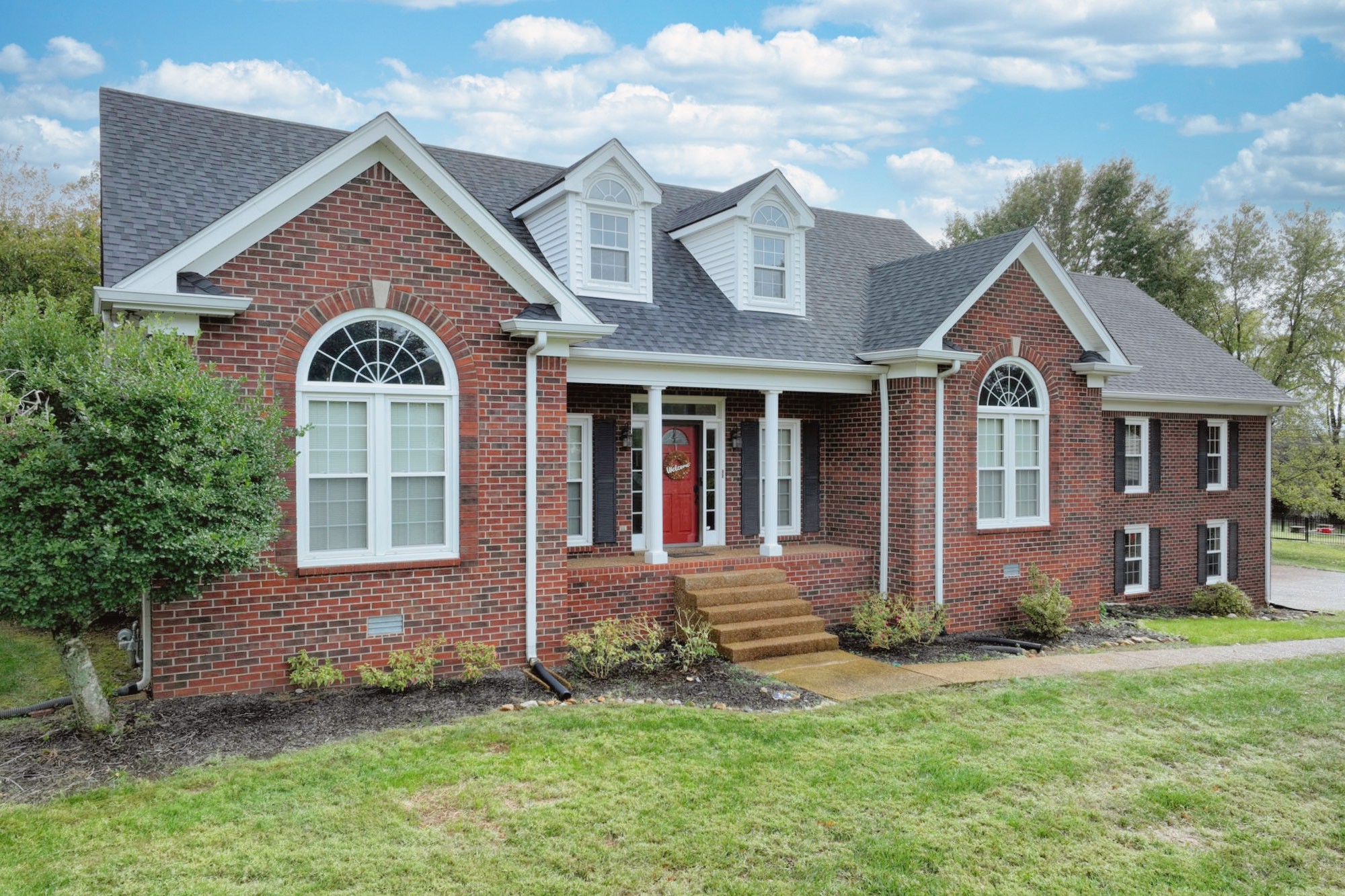 126 Crosspointe Lane Hendersonville, TN 37075 - Photo 2 of 56