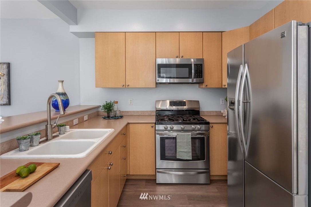5005 Davis Avenue South, Unit A Renton, WA 98055 - Photo 9 of 22 Gallery Image 9