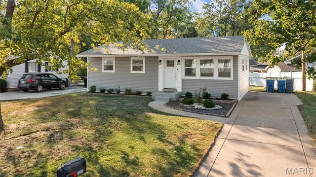 $275,000 | 11345 Revere Lane, St. Louis, MO 63128
