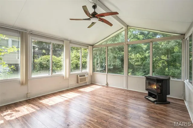 $219,000 | 125 East Frisco Avenue, Webster Groves, MO 63119