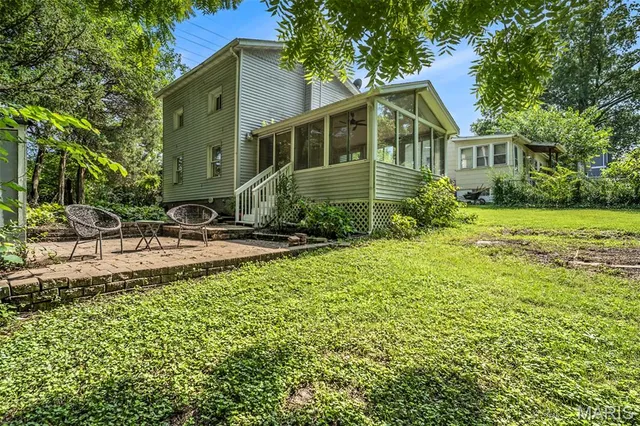 $219,000 | 125 East Frisco Avenue, Webster Groves, MO 63119