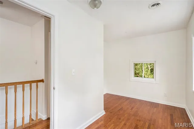 $219,000 | 125 East Frisco Avenue, Webster Groves, MO 63119