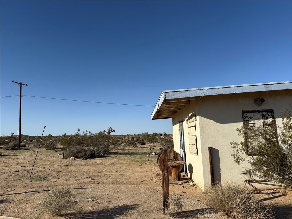 62823 Appian Way Joshua Tree, CA 92252 - Photo 16 of 25 a view of roof view