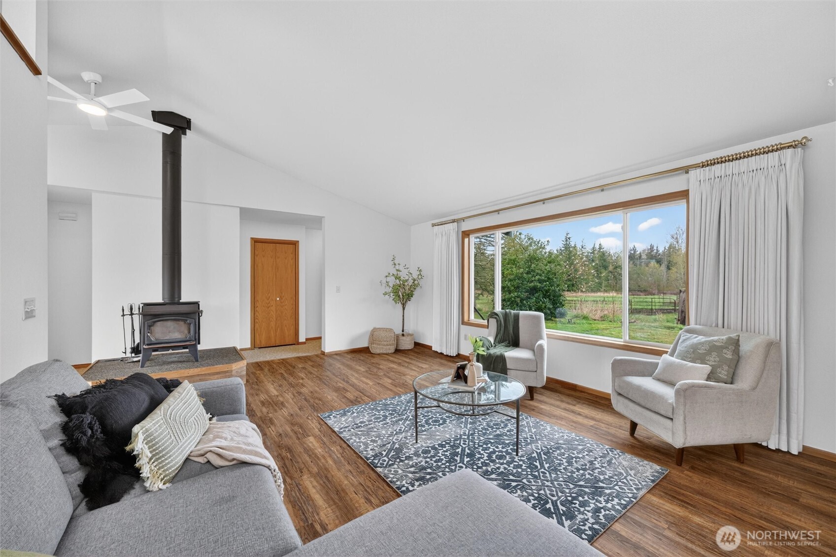5581 Mission Road Bellingham, WA 98226 - Photo 8 of 39