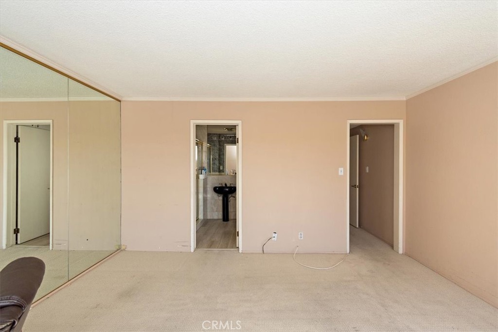 21 7th Place, Unit 409 Long Beach, CA 90802 - Photo 15 of 16 an empty room with closet