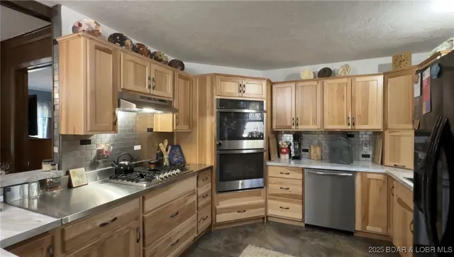 $440,000 | 31945 Idle Wild Road, Gravois Mills, MO 65037