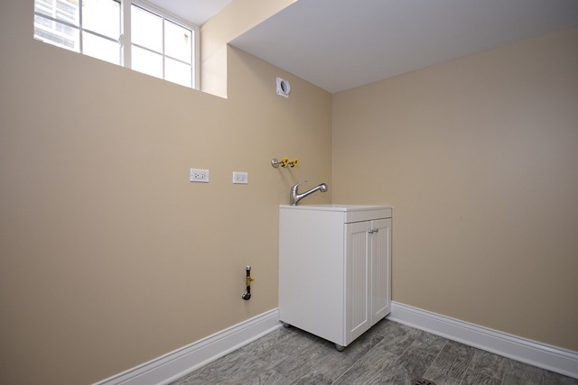 625 Selborne Road Riverside, IL 60546 - Photo 15 of 24