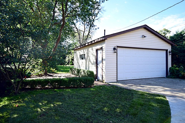 625 Selborne Road Riverside, IL 60546 - Photo 24 of 24