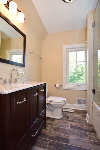 625 Selborne Road Riverside, IL 60546 - Photo 4 of 24