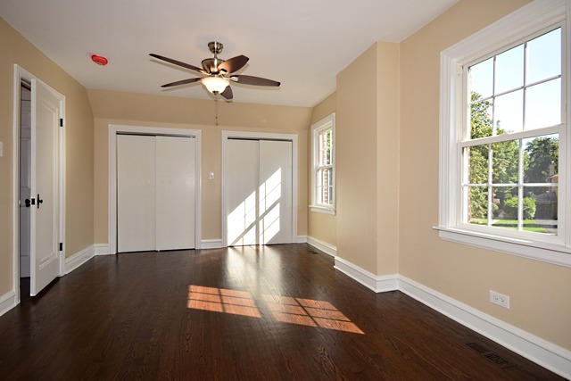 625 Selborne Road Riverside, IL 60546 - Photo 7 of 24