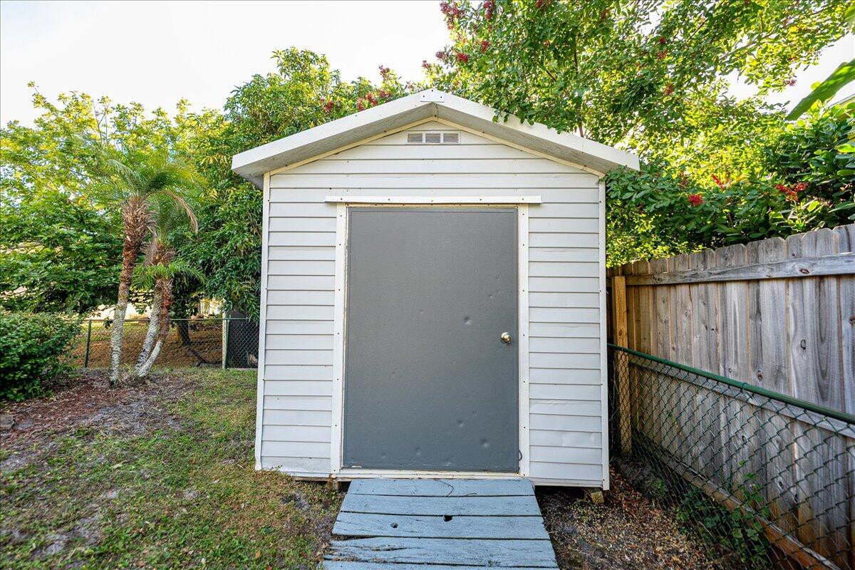 414 Southeast Cork Road Port St. Lucie, FL 34984 - Photo 36 of 38 40-DSC7603