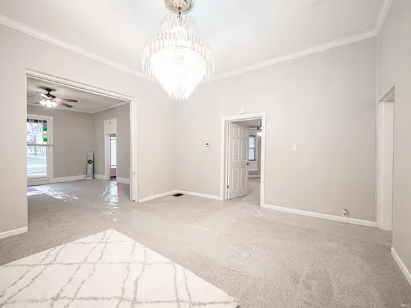 $284,900 | 630 East Water Street, Mount Vernon, IN 47620