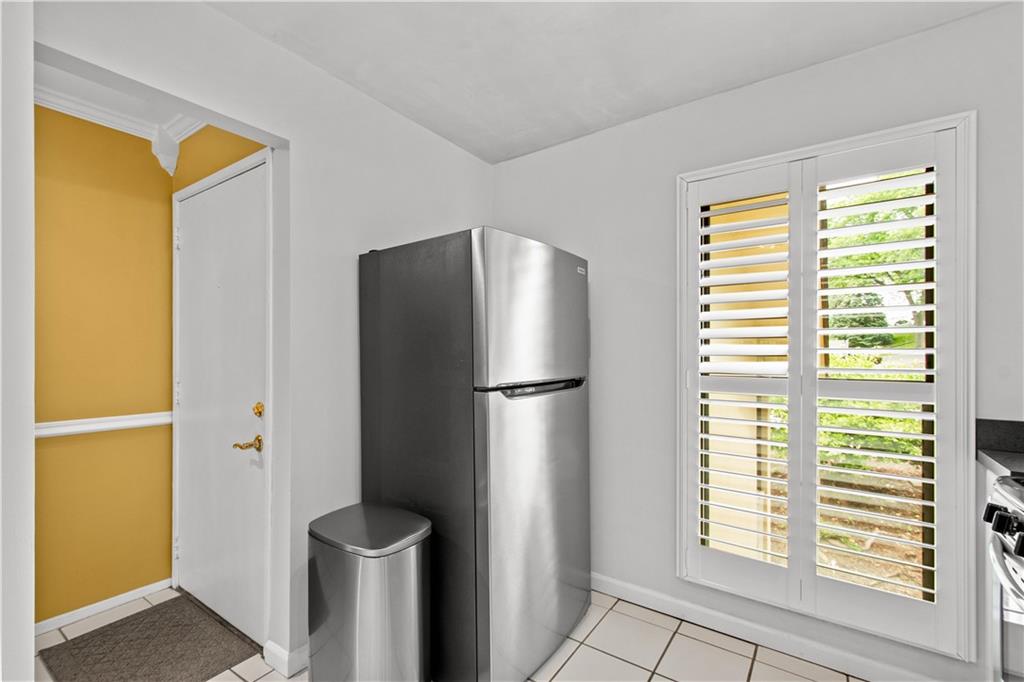 2034 Swallow Hill Road, Unit 307 Pittsburgh, PA 15220 - Photo 13 of 25
