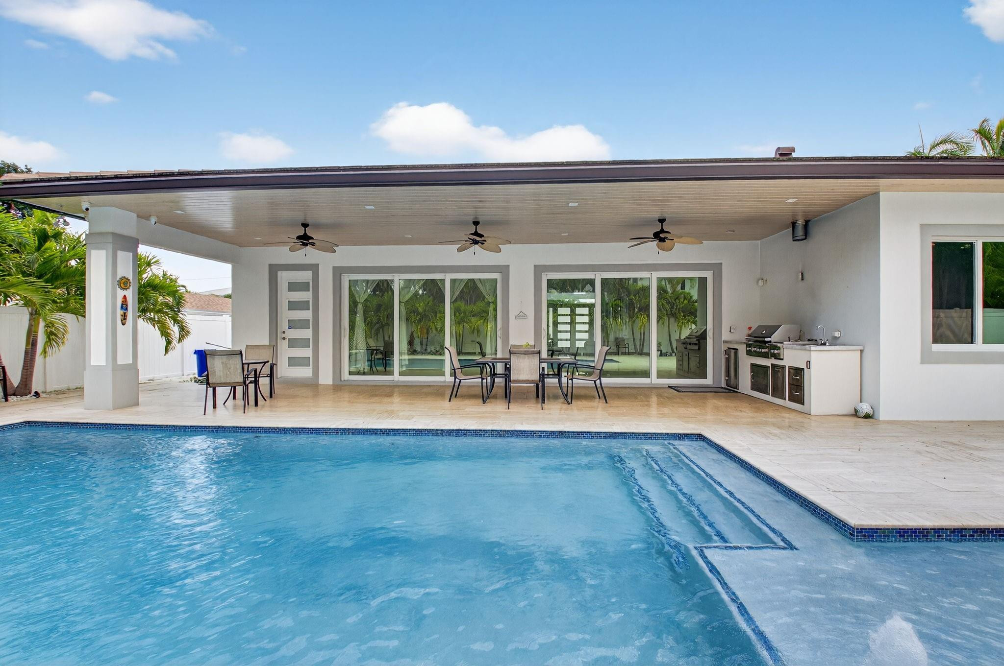 711 Northeast 6th Street Boca Raton, FL 33432 - Photo 4 of 55 Photo 4