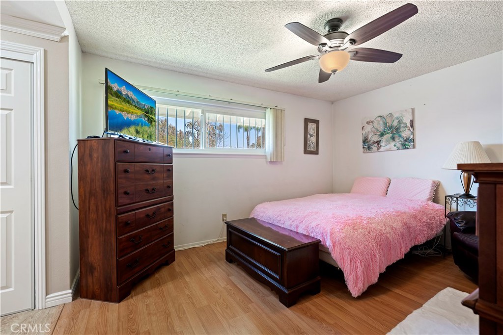 1400 Terrace Rialto, CA 92376 - Photo 24 of 40 owners suite