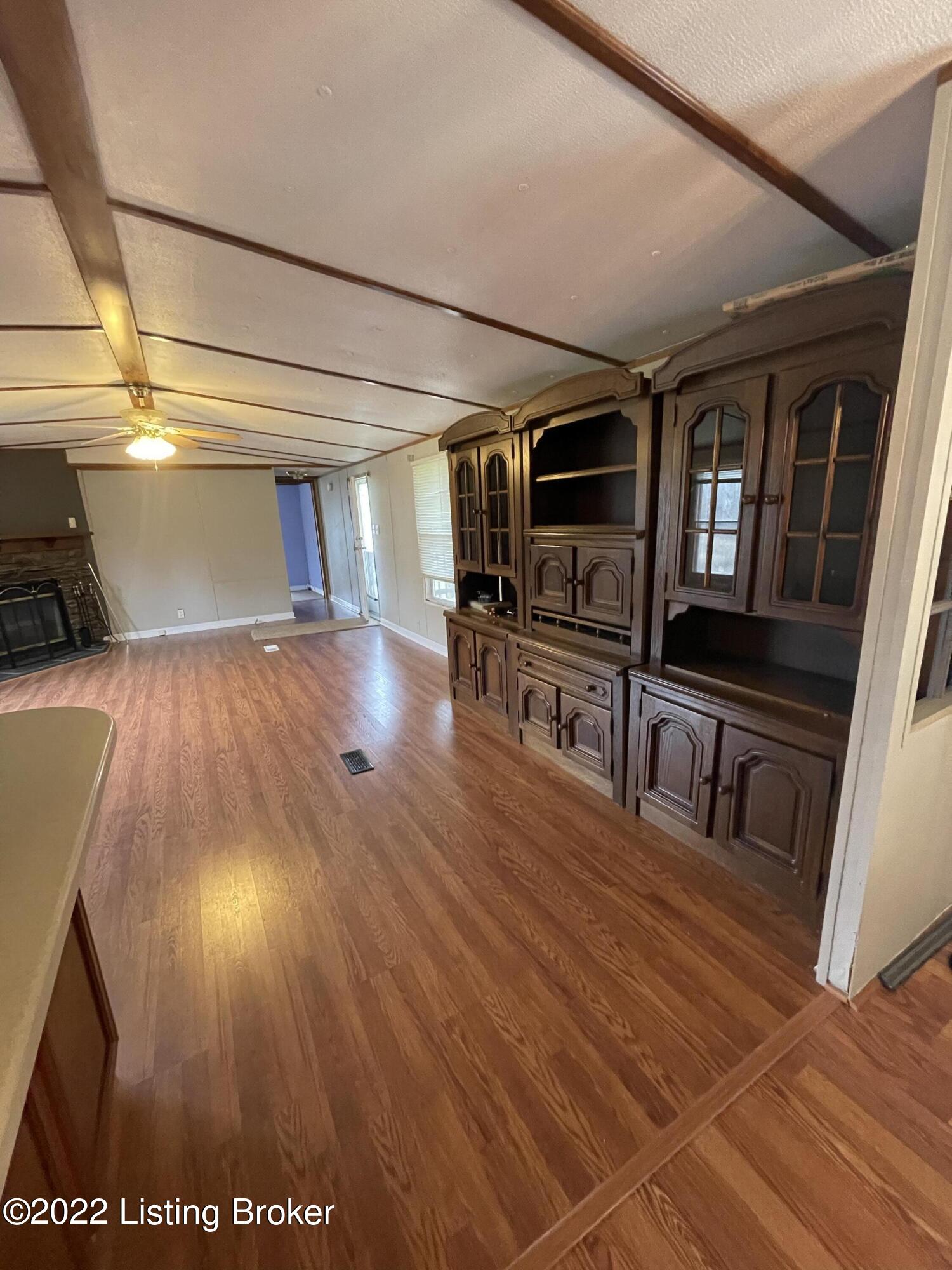 681 Red Hill Road Vine Grove, KY 40175 - Photo 21 of 60 566807DC-6020-491E-BC95-08E67478200C