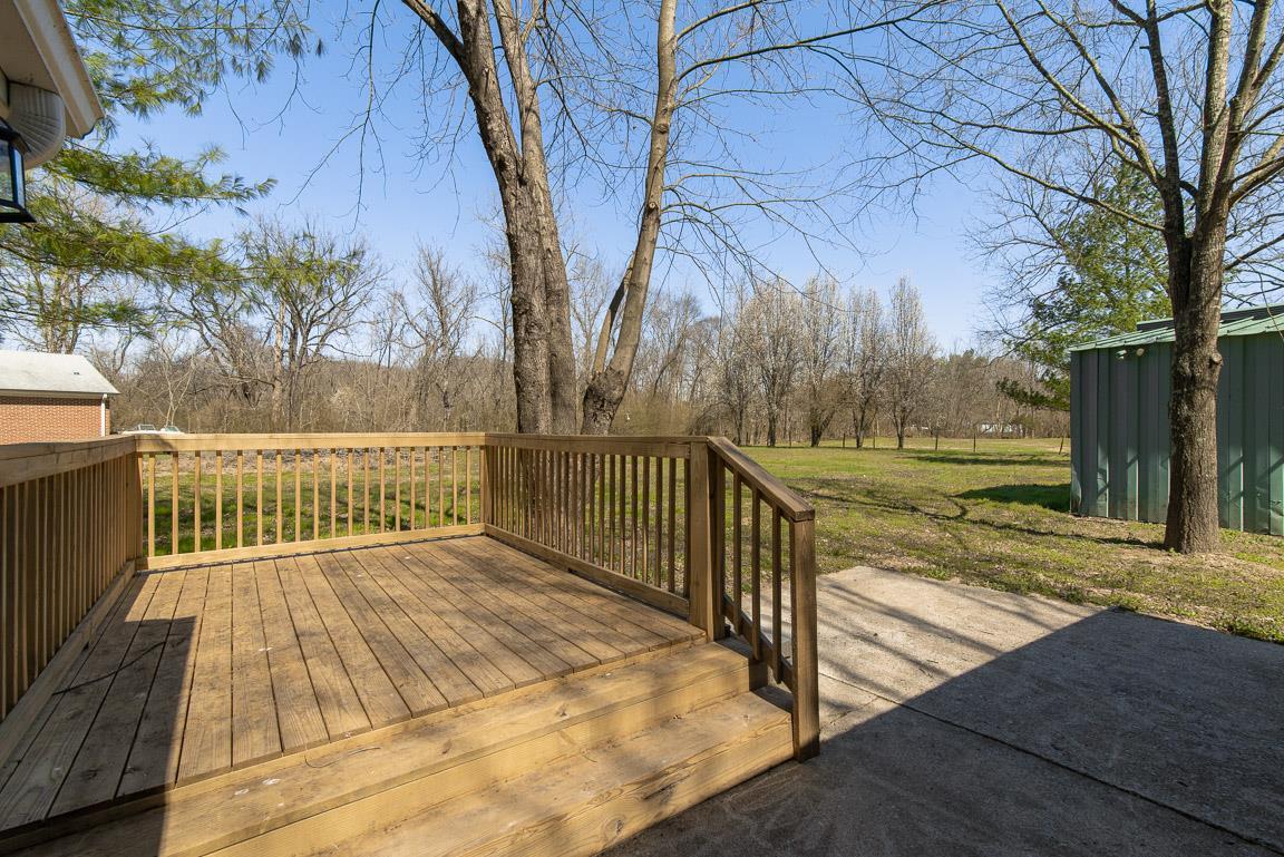 2520 New Hope Road Hendersonville, TN 37075 - Photo 15 of 20 Awesome back deck backing up to an acre of land