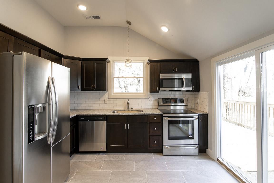 2520 New Hope Road Hendersonville, TN 37075 - Photo 5 of 20 All stainless steel appliances remain