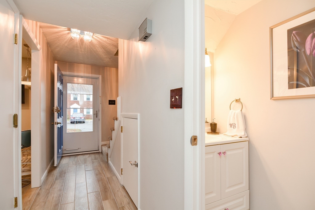 105 Erin Road, Unit 105 Stoughton, MA 02072 - Photo 20 of 42 Gallery Image 20