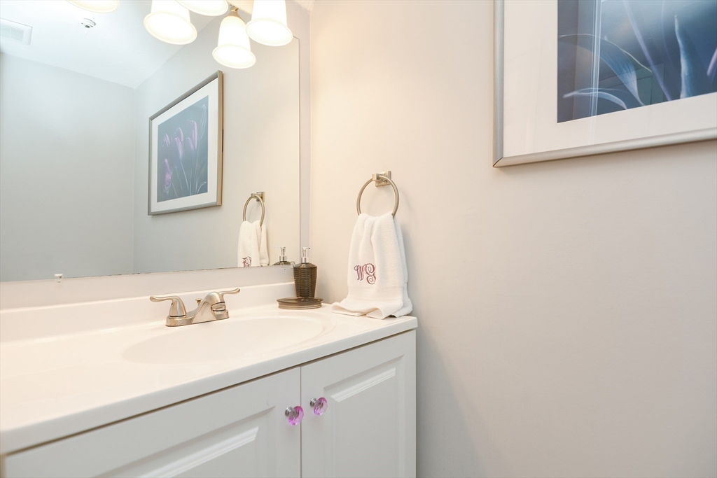 105 Erin Road, Unit 105 Stoughton, MA 02072 - Photo 21 of 42 Gallery Image 21