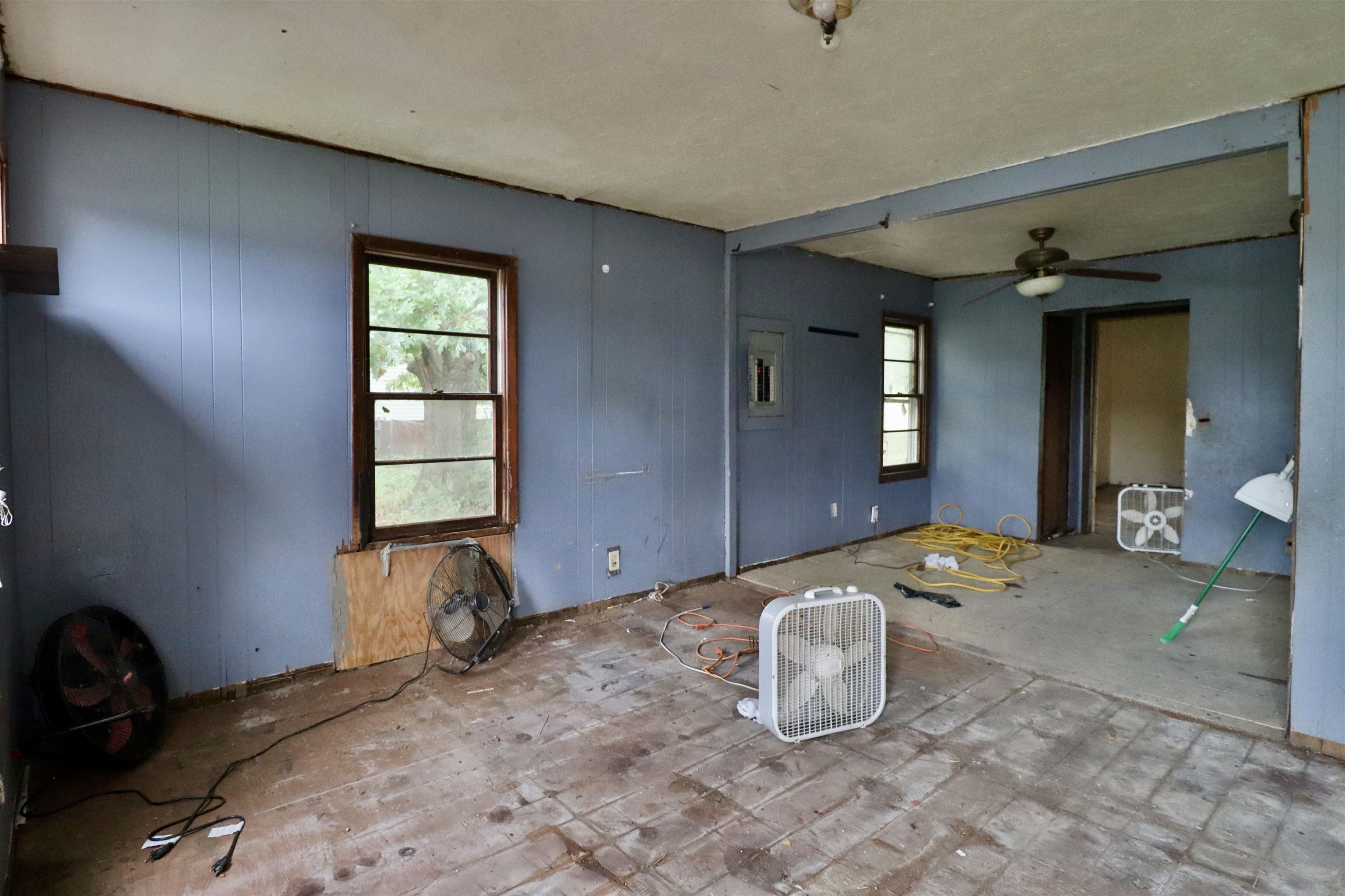 224 Kellar Avenue Ripley, TN 38063 - Photo 8 of 26 a room with a couch