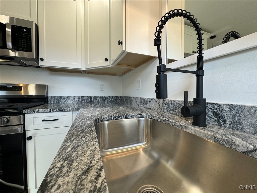 1008 West Thomas Street Rome, NY 13440 - Photo 8 of 17