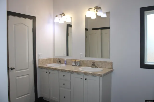 $445,000 | 42 Valley Drive, Mountain View, WY 82939