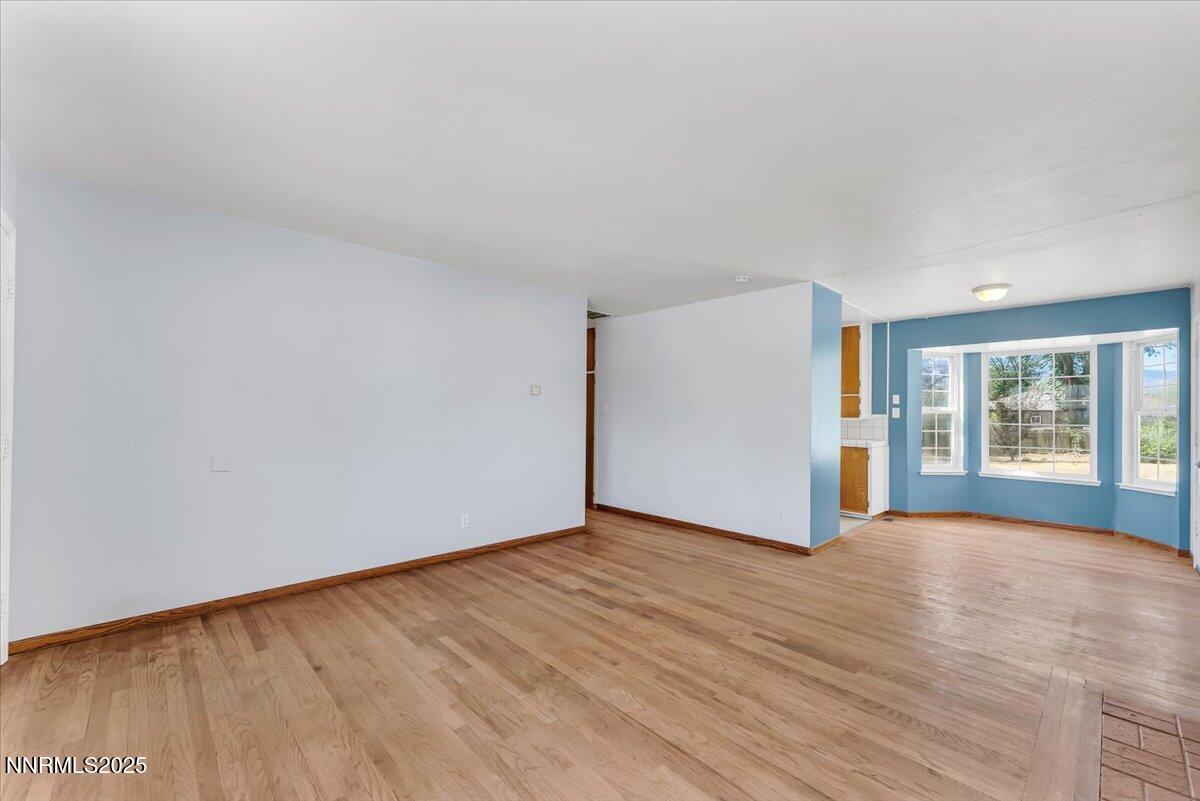 1765 Harold Drive Reno, NV 89503 - Photo 8 of 22 Living3