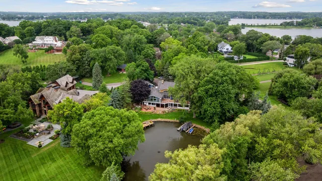 $15,000 | 3135 A Shore Drive North, Wayzata, MN 55391