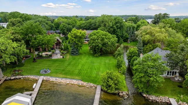 $15,000 | 3135 A Shore Drive North, Wayzata, MN 55391