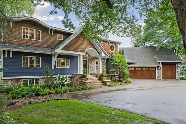 $15,000 | 3135 A Shore Drive North, Wayzata, MN 55391