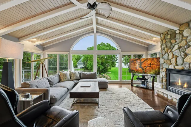 $15,000 | 3135 A Shore Drive North, Wayzata, MN 55391