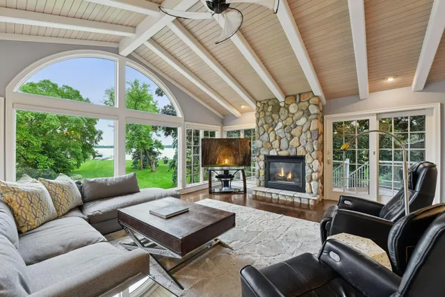 $15,000 | 3135 A Shore Drive North, Wayzata, MN 55391