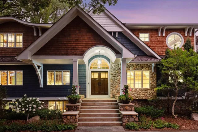 $15,000 | 3135 A Shore Drive North, Wayzata, MN 55391